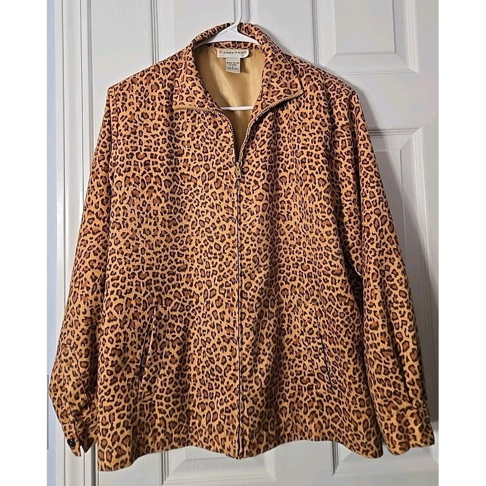 Ashlyn Kate Womans Zipup Leopard Jacket Size Large With Front Pocket - Picture 1 of 7